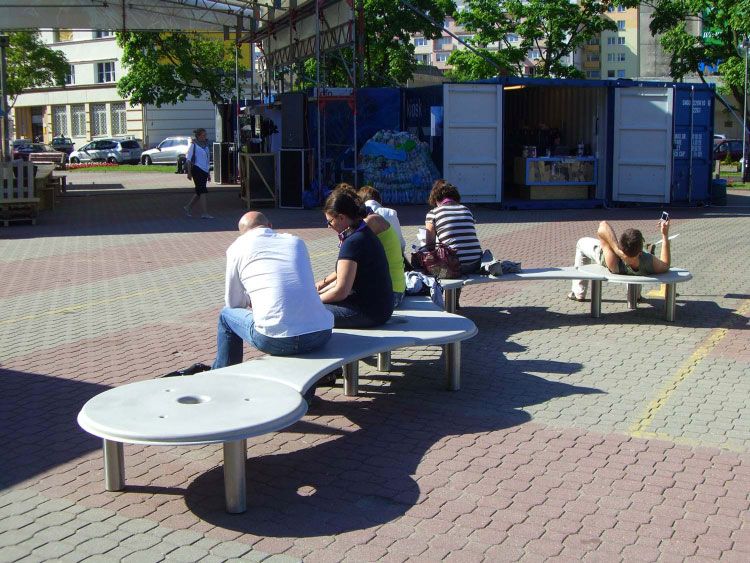 Groove klupa predstavljena na festivalu Gdynia Design Days