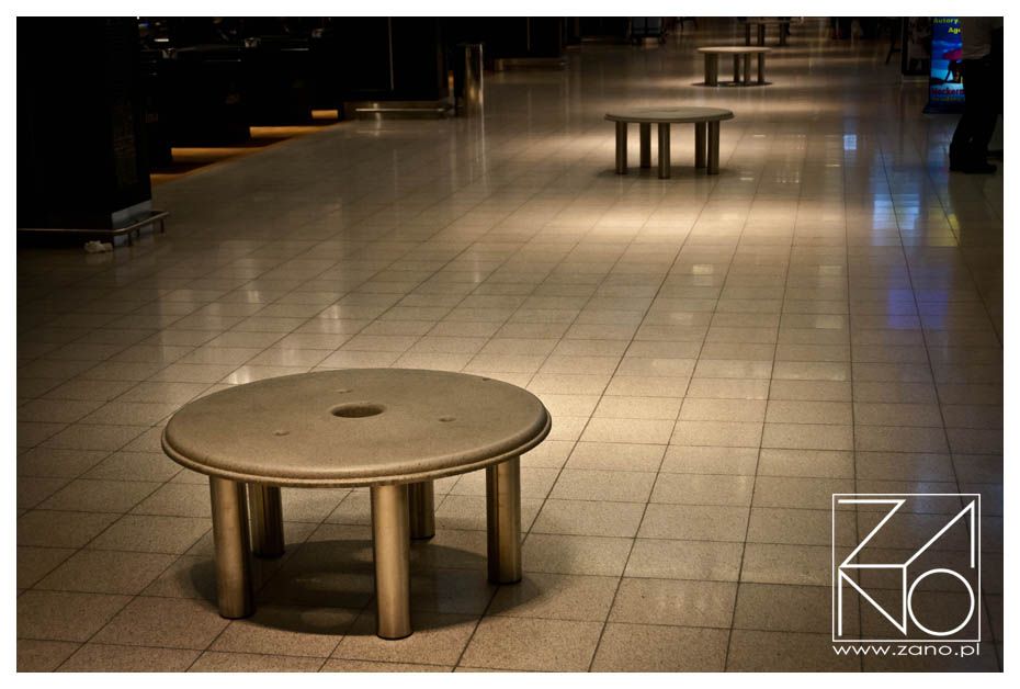 klupa od nehrđajućeg čelika s utorima