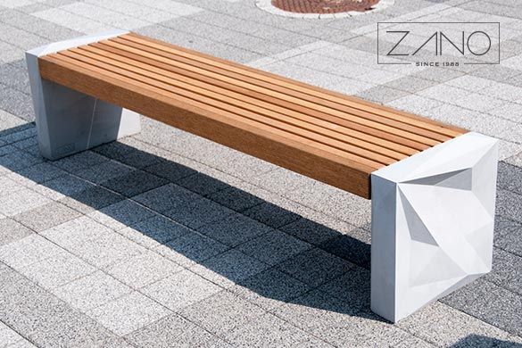 Trigono betonska gradska klupa s egzotičnim drvom
