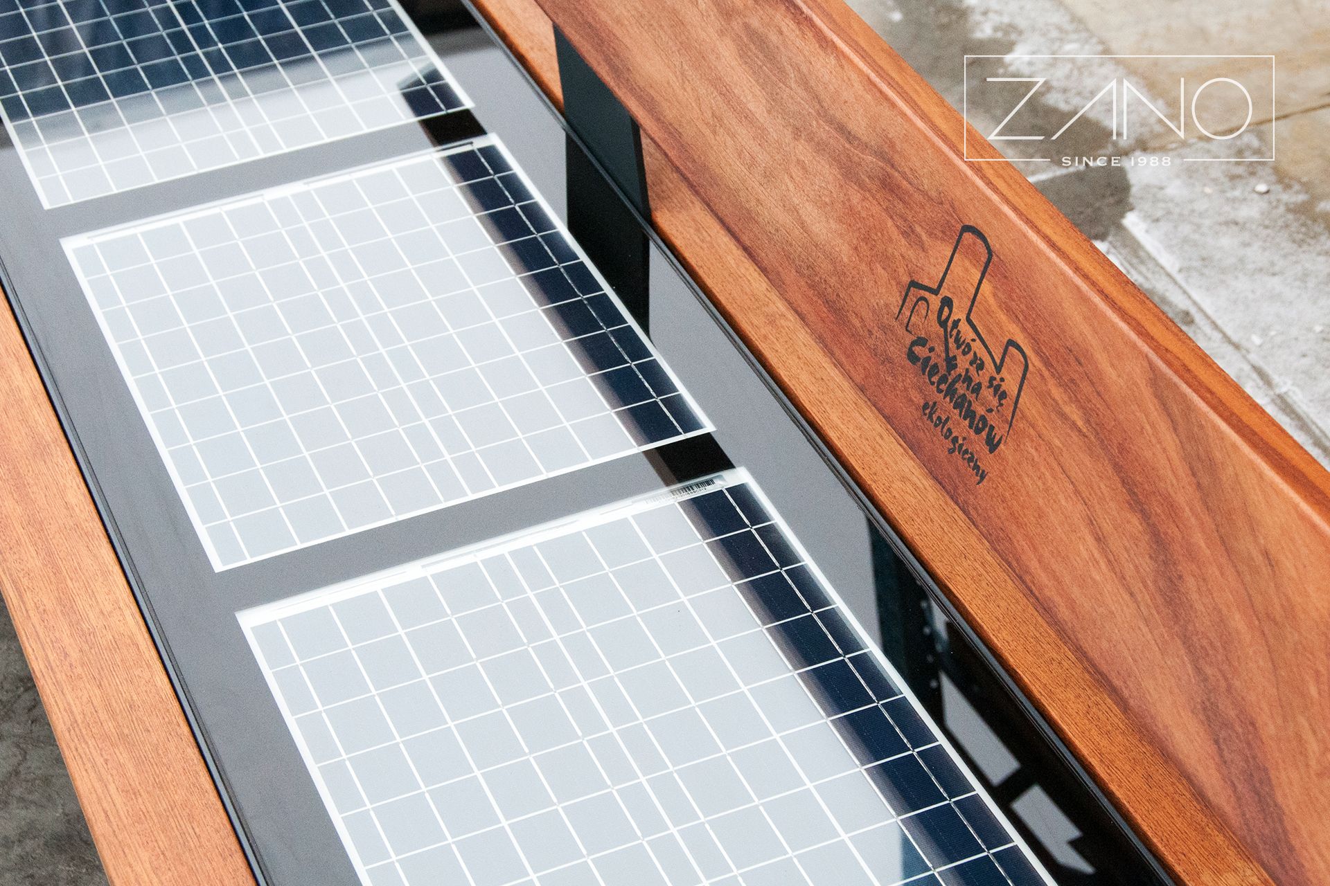 Jatoba egzotično drvo | Foton - solarna klupa