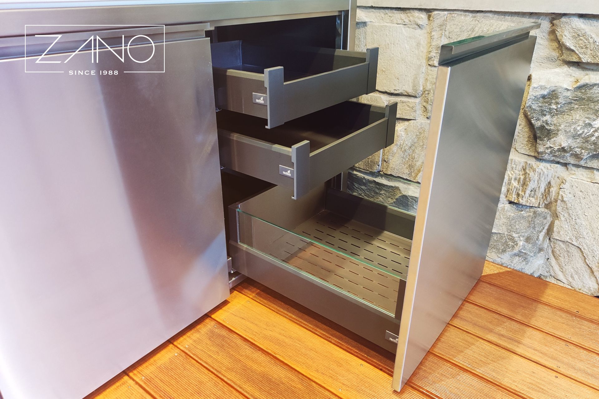 Vrtni kuhinjski ormarići s izvlačnim policama