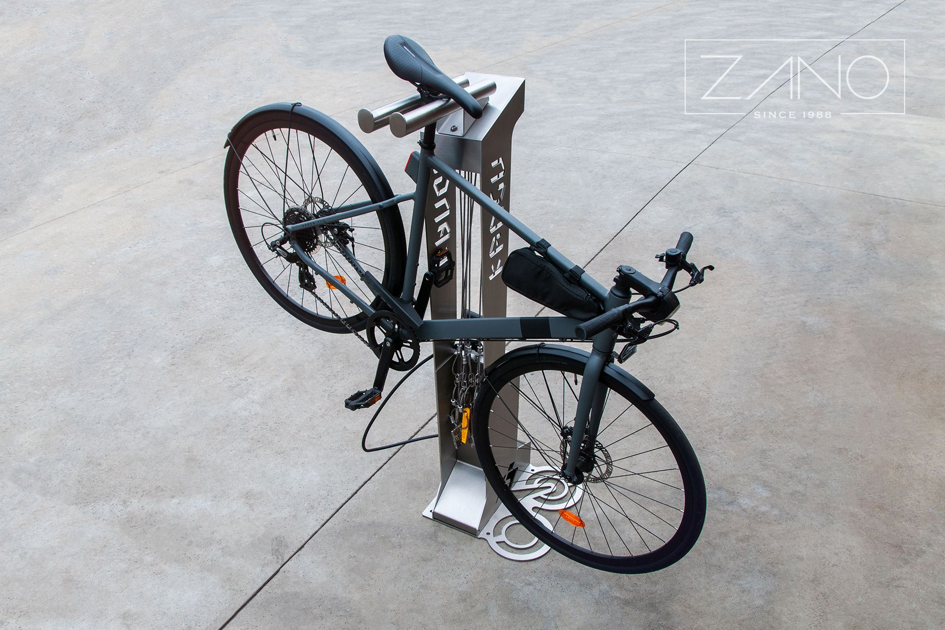 Gradska samouslužna stanica za popravak bicikala